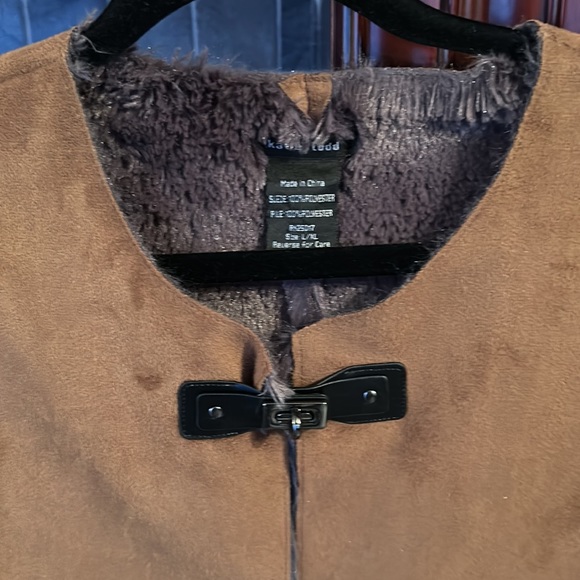 KATIE TODD brown faux suede cape size large/extra large - Picture 3 of 14